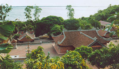 Ngôi chùa trên đảo Song Ngư