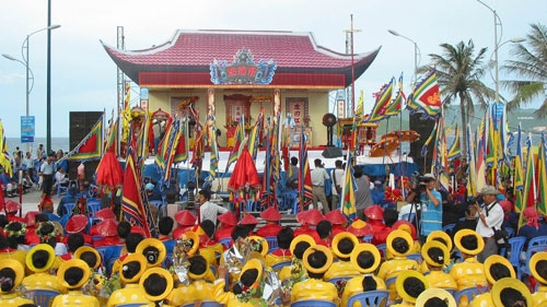 Lễ hội cá ông- lễ hội truyền thống ở Nha Trang